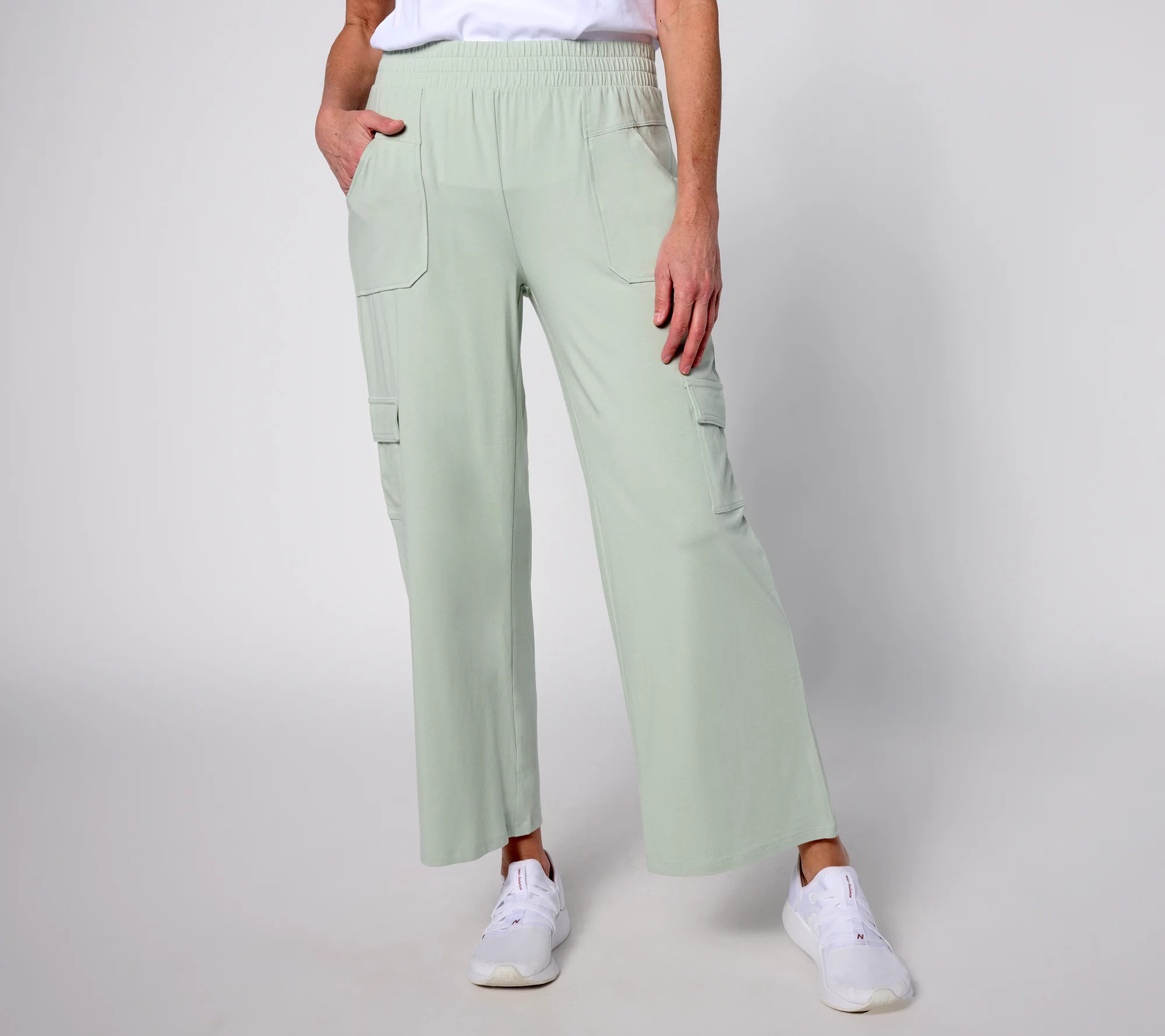 "As Is" AnyBody Lounge Petite Cozy Knit Straight Leg Cargo Pant