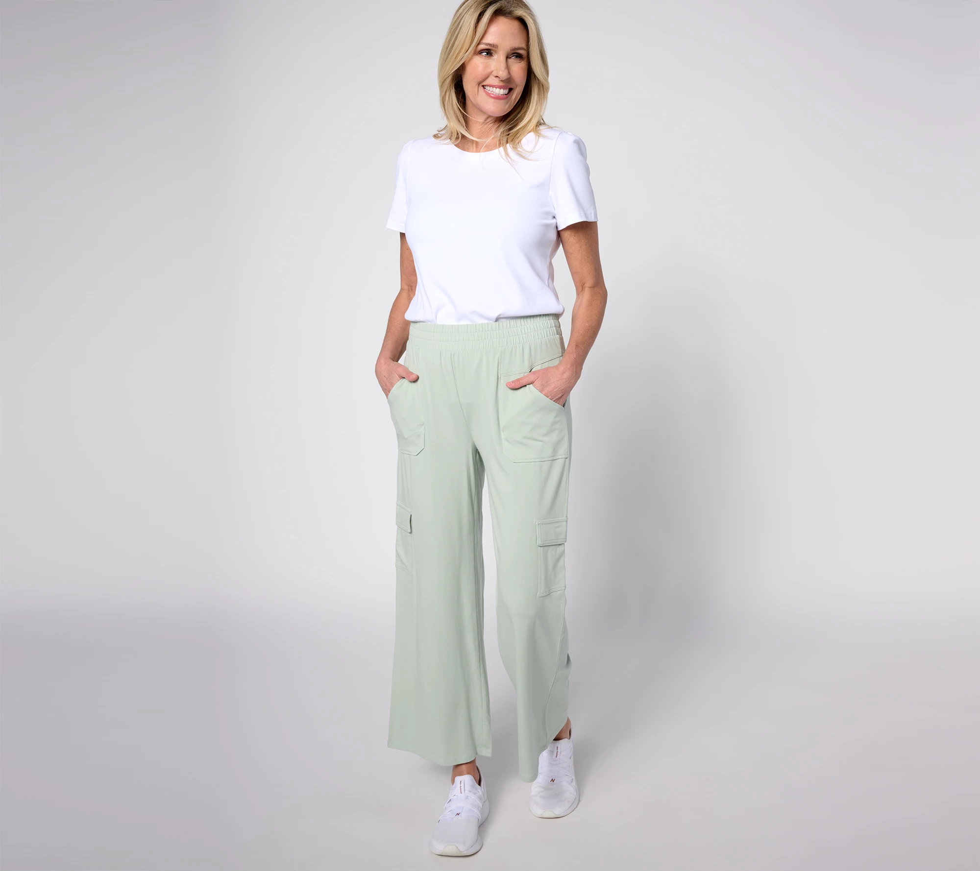 "As Is" AnyBody Lounge Petite Cozy Knit Straight Leg Cargo Pant