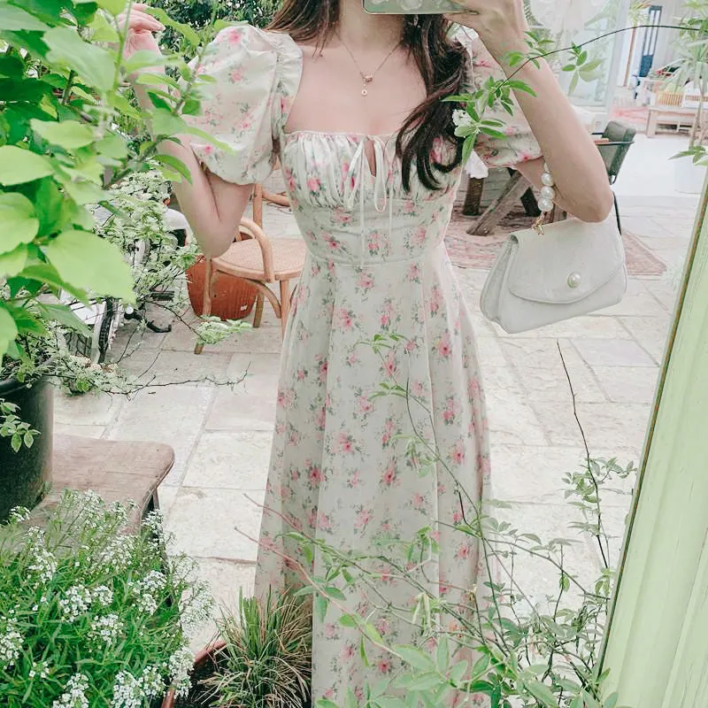 Aria Vintage-Floral Cottage Fairy Maxi Dress