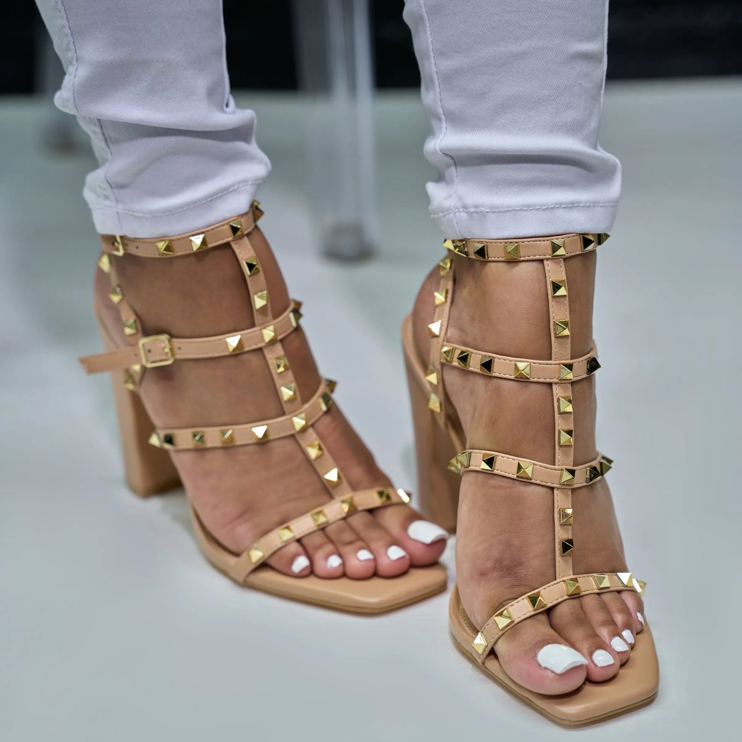 goodgirl studded sandal - camel