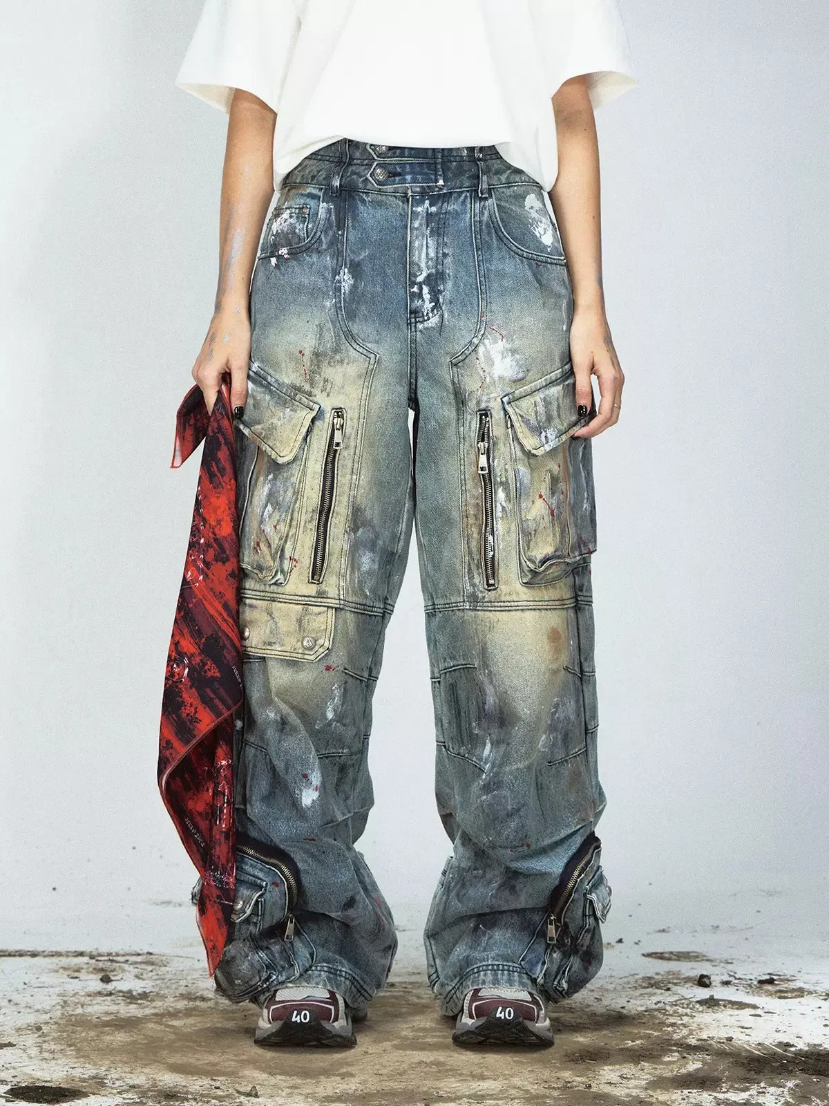 Graffiti Multi-Pocket Wide-Leg Jeans