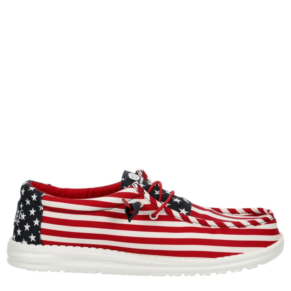 HEYDUDE  MENS WALLY AMERICANA SLIP ON SNEAKER