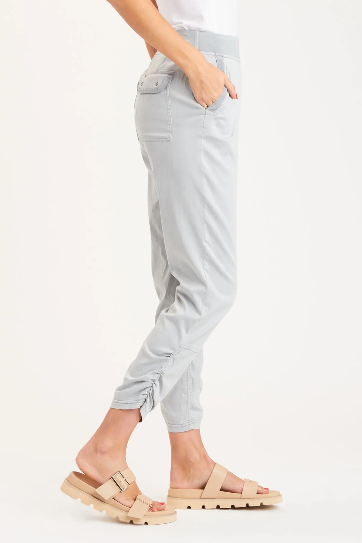 Leanne Pant