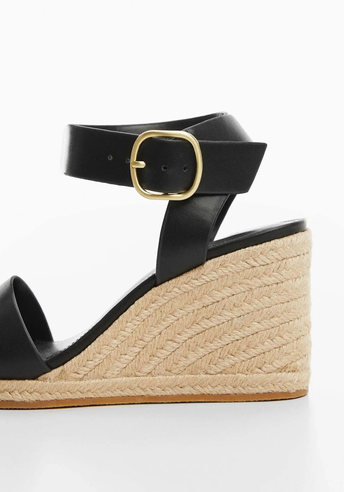 Wedge buckle sandals